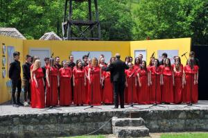 NEF 5898 1600x1063 compressed