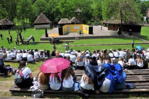 NEF 5903 1600x1063 compressed