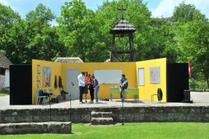 NEF 5919 1600x1063 compressed