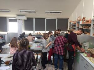 IMG-c9ef74d0d197a842b23364f8bfac7a48-V