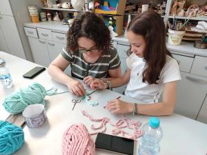 2025-05-07 hnrX7b 101505 web