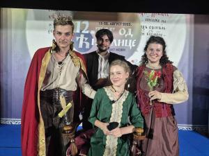 IMG-de6b93346713c3c16c3bec6eee891322-V web